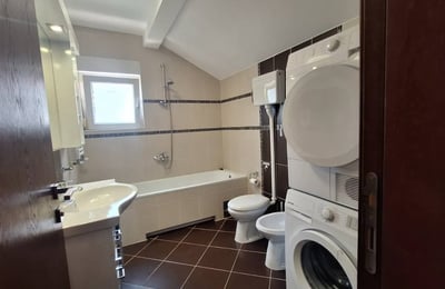 Alquiler de una acogedora casa, 150 m², Voždovac, Belgrado, Serbia